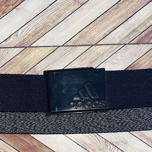 Adidas Men's navy blue stretchy Belt size up to 46” adjustable